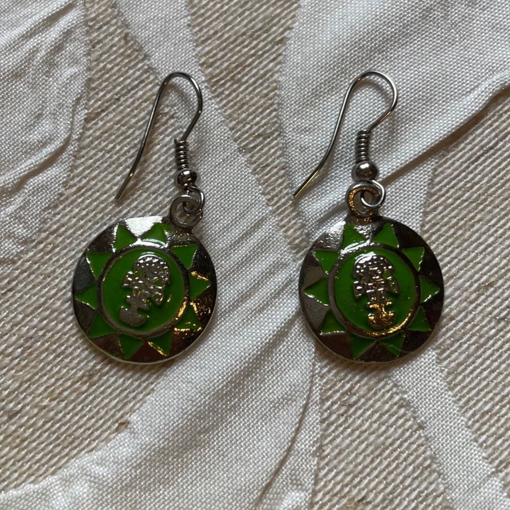 Peru Moche engraved Green Enamel Sunburst hook Earrings‎ Dangle Boho indigenous